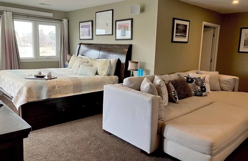 Westcliffe Hotel | Ravens Sunny Days Studio w/deck, fire pit/grill