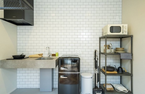 Iida House | raw