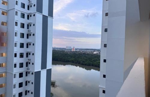 Central District Apartment | Raycation Homestay
