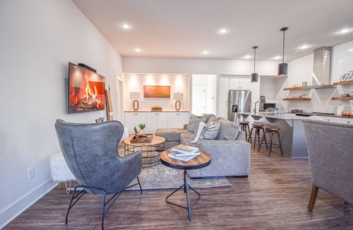 Fayetteville House | Razorblock North - 1 mi from DT - 3 blocks to UofA