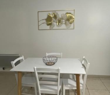 Sainte-Marthe Apartment | RB Home