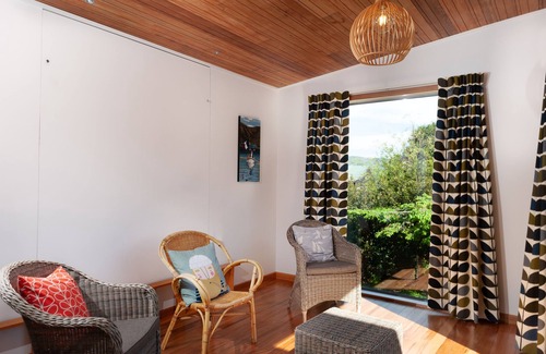 Akaroa House | Re-Built Bach to modern day Kalamata