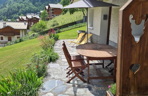 Champagny-en-Vanoise Apartment | Re garden apartment facing south very beautiful mountain view - CREY BAS