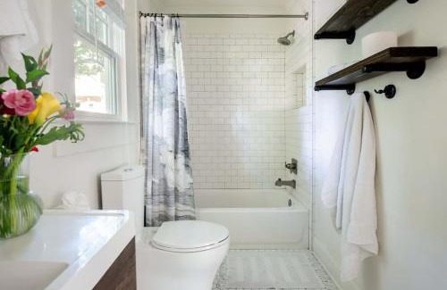 Inman Park Apartment | Ready Aim