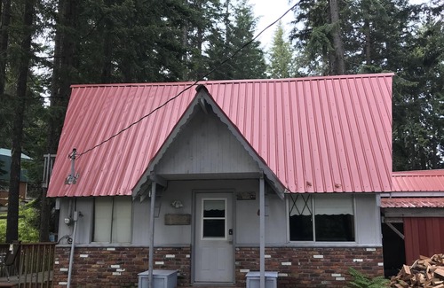 Leavenworth House | Real Mountain Cabin with access to Fish Lake