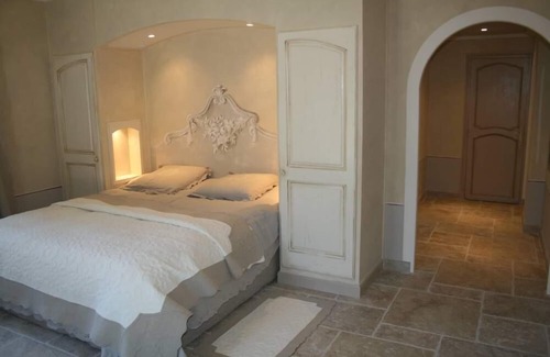 Orgon Other | Real Provencal chateau with swimming pool and tennis court