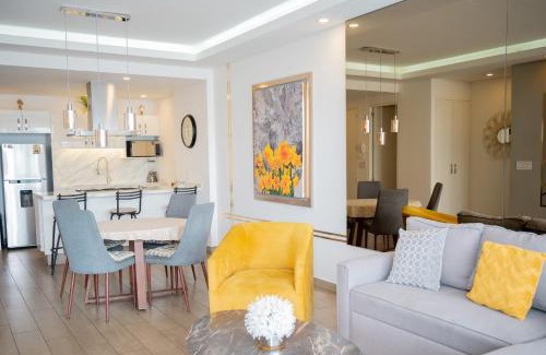 Zapopan House | Real View Towers W105