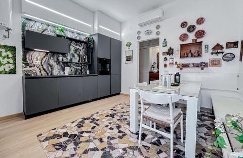 Historic Center Apartment | RealKasa Orto Botanico