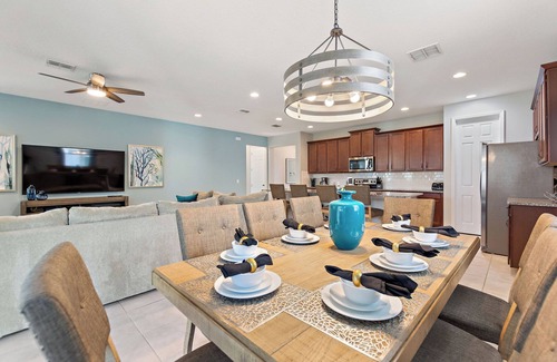 Four Corners Cottage | Rebel Flamingo @ Solara Resort by Shine Villas 804