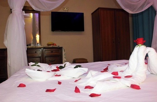 Selcuk House | rebetika hotel located secuk near ephesus (Quadraple Sharing)