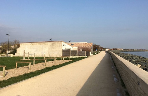 Les Boucholeurs Apartment | Recent apartment 200m from the sea.