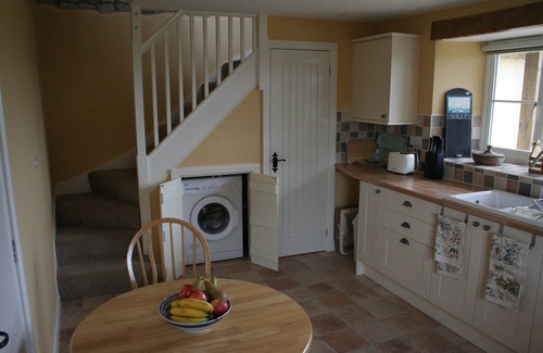 Coxley Cottage | Recent conversion. Near major tourist attractions, shops and lovely countryside.