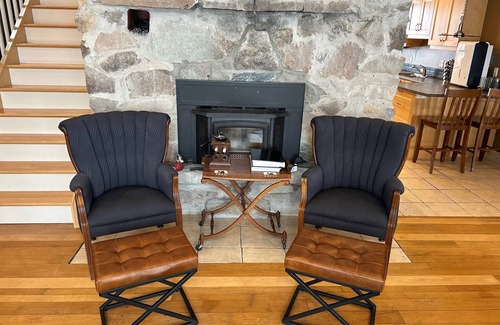 Tweed Cottage | RECENT LISTING: Elegant Living Space; Nature Lover's Haven; Chef's Paradise