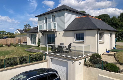 Saint-Jacut-de-la-Mer House | Recent villa facing the sea in Saint Jacut-de-la-mer