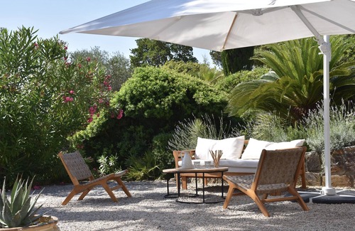 Les Issambres House | Recently renovated villa in a quiet area , a few minutes from the beach.