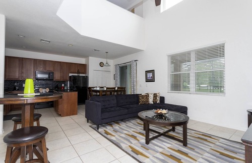 Veranda Palms Villa | Recently remodeled 6 bedroom house, private pool, Free Wi-Fi