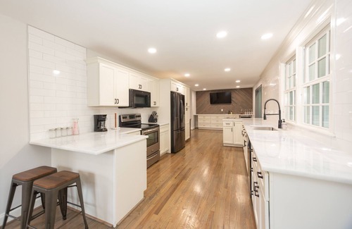 Durham House | Recently Renovated Spacious Home In North Durham