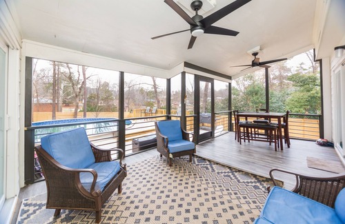 Durham House | Recently Renovated Spacious Home In North Durham