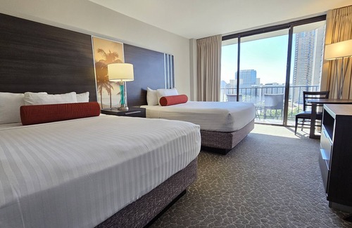 Waikiki Hotel | Recently Renovated Studio in Palms at Waikiki