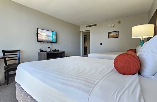Waikiki Hotel | Recently Renovated Studio in Palms at Waikiki