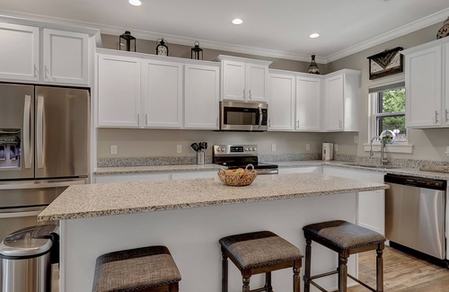 Lake Hamilton Condo | Recharge with a Lake Break!