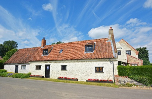 Colkirk House | Reclaim Cottage - Two Bedroom House, Sleeps 4