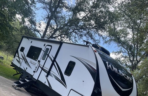 Manvel House | Reconnect with nature and experience RV living!