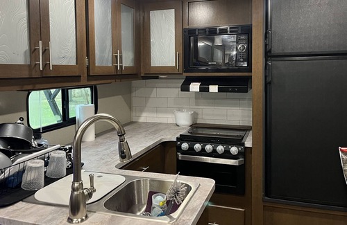 Manvel House | Reconnect with nature and experience RV living!