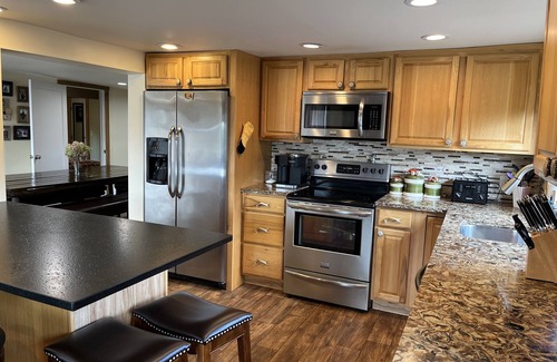 Oneonta House | Red Barn Retreat - Renovated Barn w/huge patio near to CDP