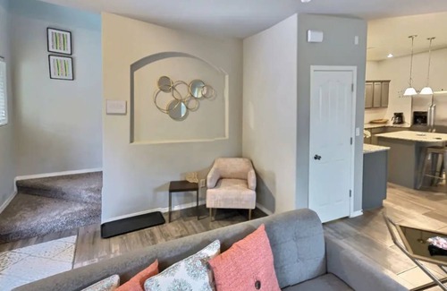 El Paso House | Red Canyon Retreat, @Westside.