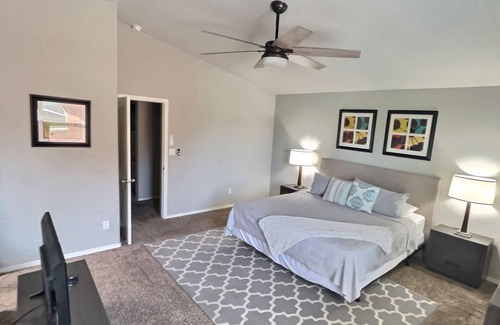 El Paso House | Red Canyon Retreat, @Westside.