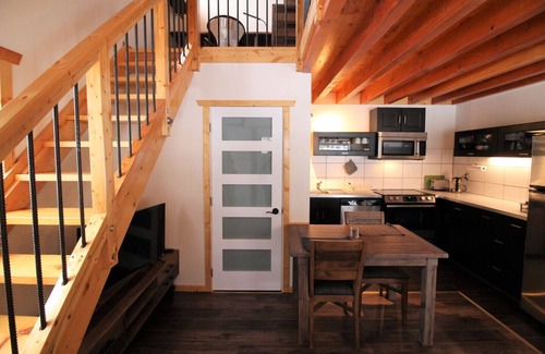 Anahim Lake House | Red Cariboo Resort - Garden View Apartment