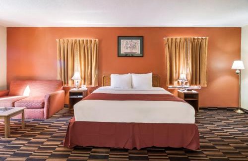 Irvington Hotel | Red Carpet Inn Newark - Irvington NJ