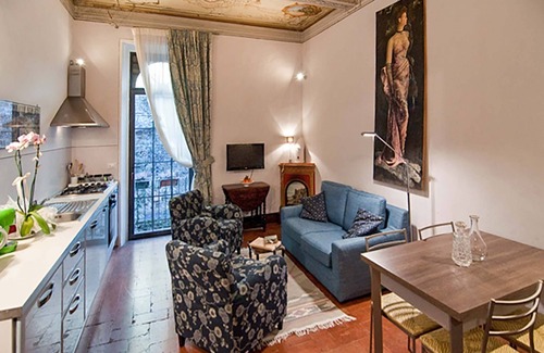 Montepulciano Apartment | Red