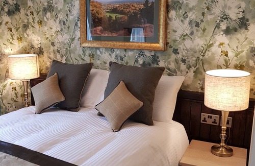 Wybunbury Hotel | Red Lion