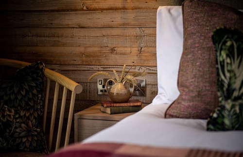 Burnsall Hotel | Red Lion Hotel and Manor House