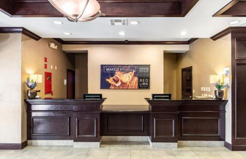 Mineral Wells Hotel | Red Lion Inn & Suites Mineral Wells