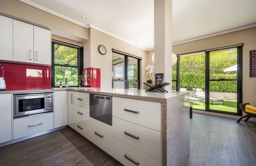 Central Mudgee House | Red Lotus Retreat near Central Mudgee and Wineries