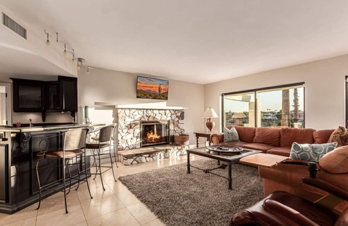Emerald Mesa House | Red Mountain View 4 Bed/3.5 Bath/Pool/Rooftop Deck