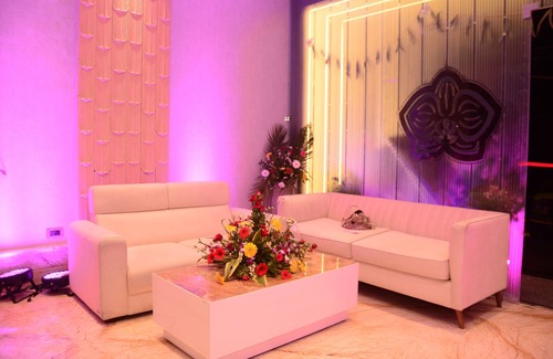 Kanpur Hotel | Red Orchid