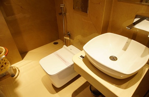 Kanpur Hotel | Red Orchid