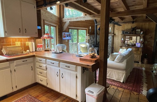 Roseland Cottage | Red Roof Cottage, a romantic mountain getaway. Great hiking and fishing.