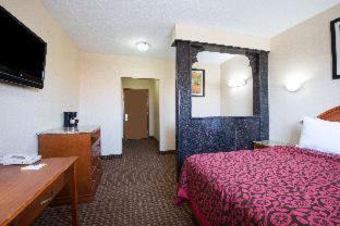 Copiague Hotel | Red Roof Inn Copiague