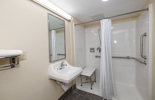 Freehold Hotel | Red Roof Inn Freehold