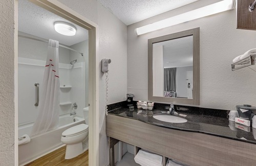 Kingsport Hotel | Red Roof Inn Kingsport