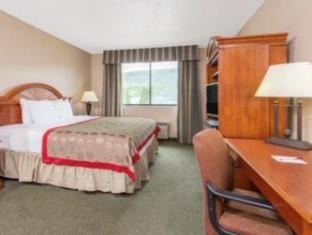 Painted Post Hotel | Red Roof Inn Painted Post