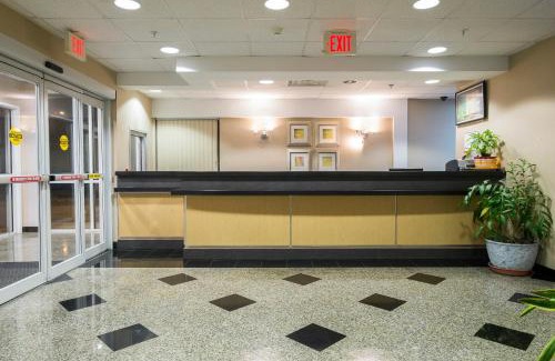 Bellmawr Hotel | Red Roof Inn & Suites Philadelphia - Bellmawr