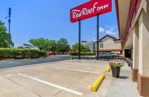 Brentwood Hotel | Red Roof Inn Washington, DC