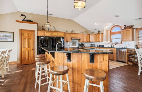 South Nags Head House | Red Snapper Inn | Oceanfront | South Nags Head | Sleeps 22