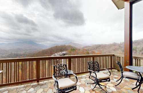 Boone Apartment | Red Tail Summit